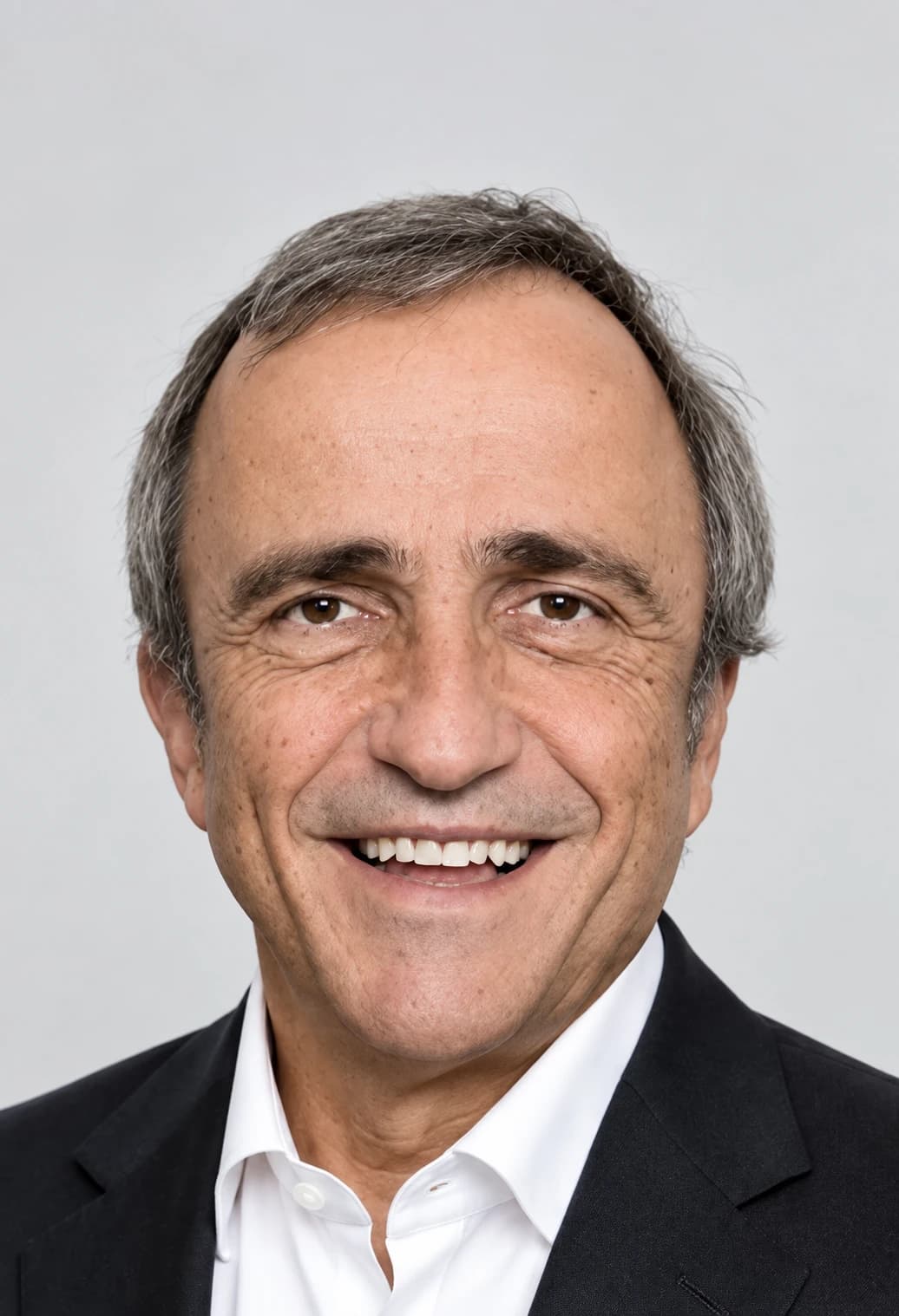Porträt von Rolf Wischnitzky